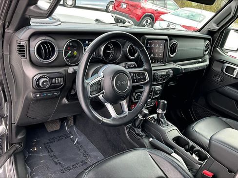 Used 2022 Jeep Wrangler Unlimited Rubicon 4xe w/ Steel Bumper Group image 16