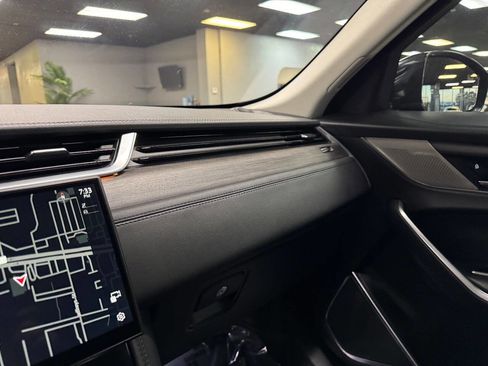 Used 2021 Jaguar F-PACE S image 27