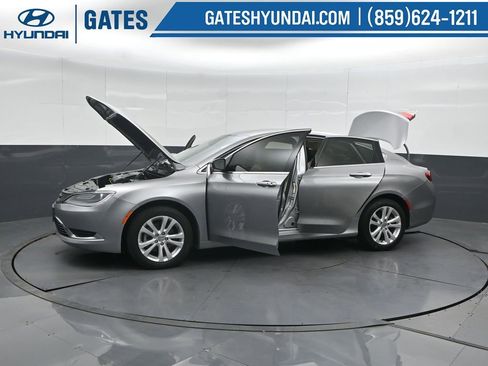 Used 2016 Chrysler 200 Limited image 52