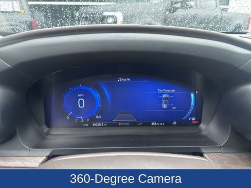 Used 2023 Ford Explorer Platinum w/ Technology Package AWD/4WD image 7