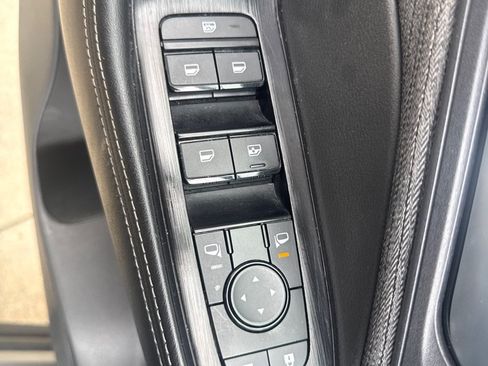 Used 2023 Nissan Rogue SV AWD/4WD image 20