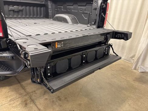 New 2026 Chevrolet Silverado 2500 ZR2 AWD/4WD image 20