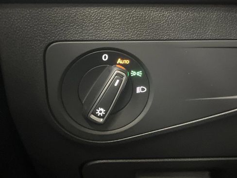 Used 2024 Volkswagen Tiguan SE R-Line image 24