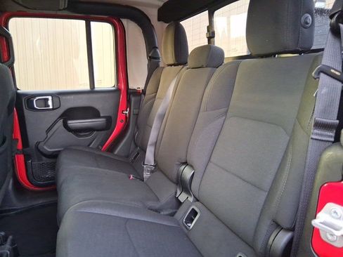 Used 2023 Jeep Gladiator Sport image 14