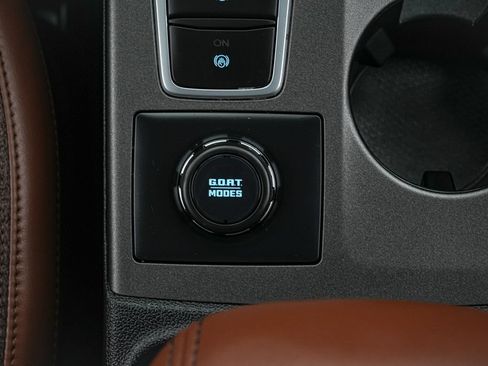 Certified 2025 Ford Bronco Sport Outer Banks w/ Outer Banks Tech Package+ AWD/4WD image 19