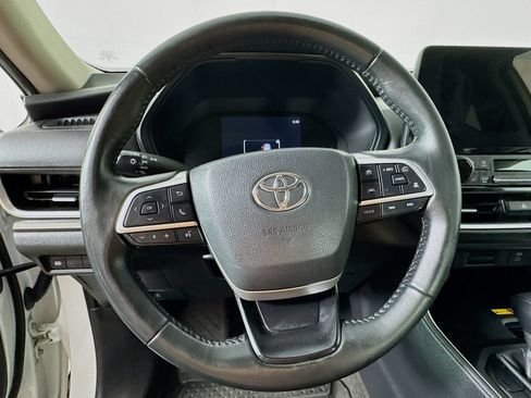 Certified 2024 Toyota Grand Highlander AWD image 10