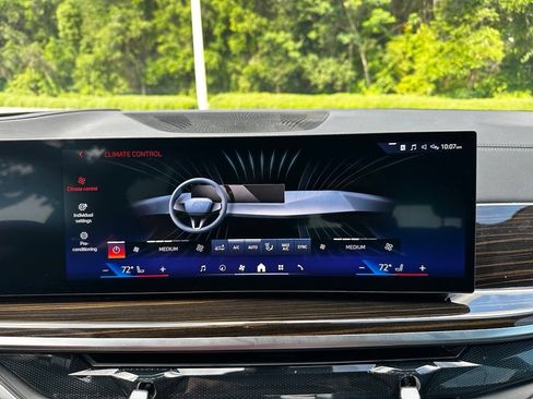 Used 2026 BMW X5 sDrive40i w/ M Sport Package RWD image 19