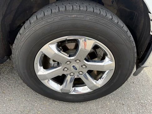 Used 2023 Ford F150 Lariat w/ Max Trailer Tow Package image 24