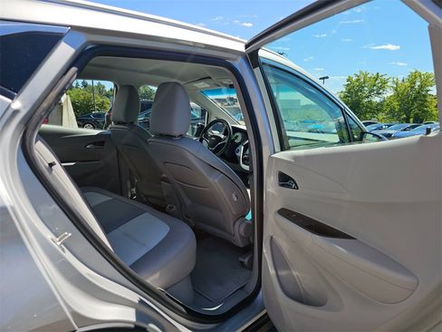 Used 2020 Chevrolet Bolt Premier w/ Infotainment Package image 15