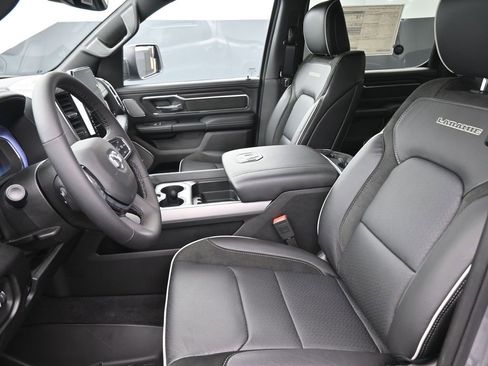 New 2026 RAM 1500 Laramie AWD/4WD image 31