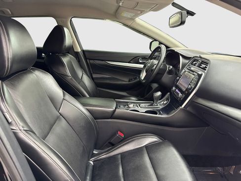 Used 2018 Nissan Maxima 3.5 SV FWD image 25