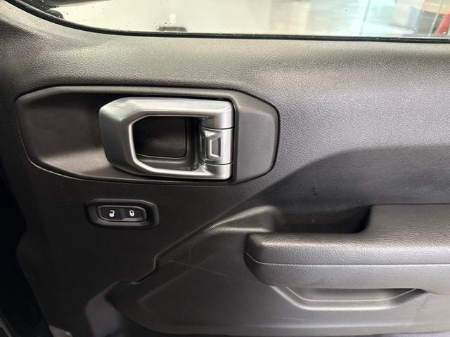 Used 2022 Jeep Gladiator Sport AWD/4WD image 45