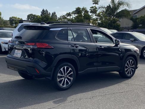 Certified 2023 Toyota Corolla Cross XLE FWD image 3