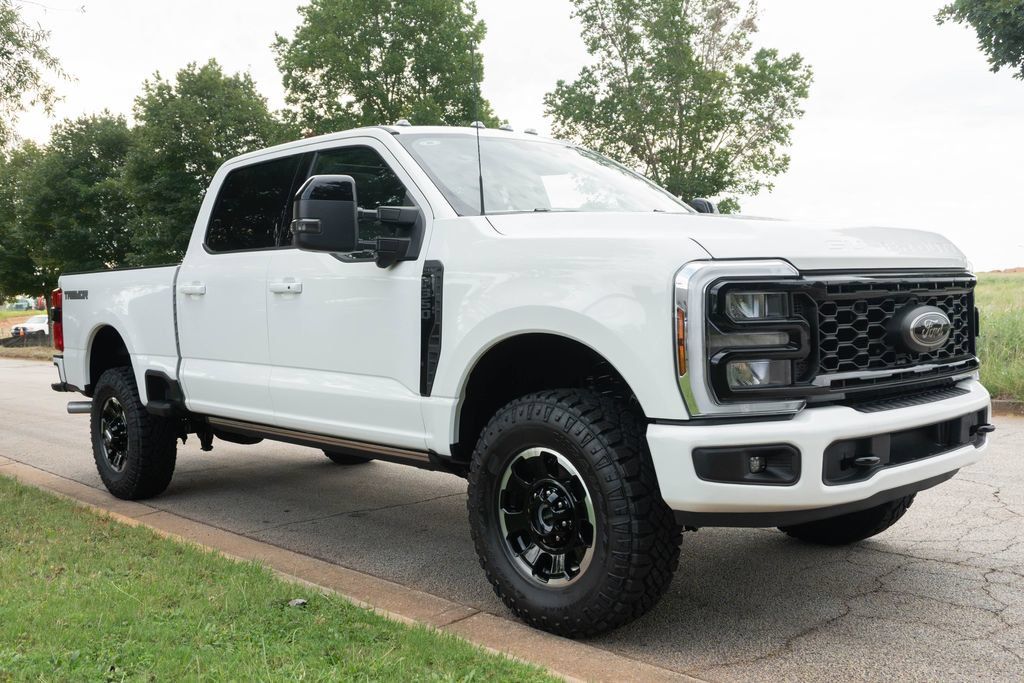 Used 2026 Ford F350 Lariat w/ Tremor Off-Road Package AWD/4WD image 5