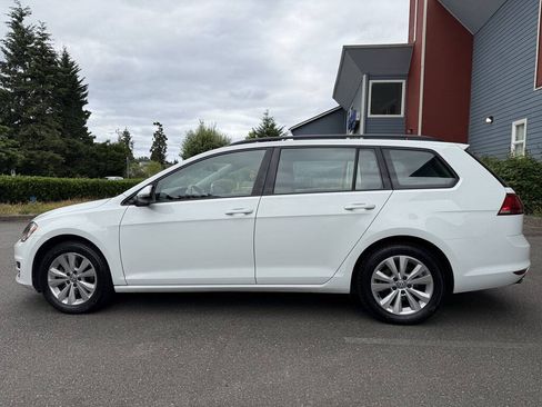 Used 2017 Volkswagen Golf S AWD/4WD image 10