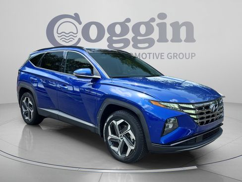 Certified 2022 Hyundai Tucson Limited w/ Cargo Package AWD/4WD image 7