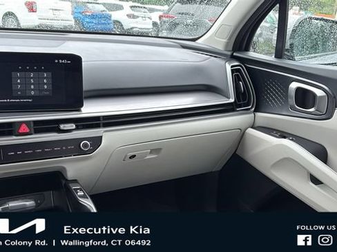 Certified 2025 Kia Sorento S w/ Panoramic Sunroof Package FWD image 26