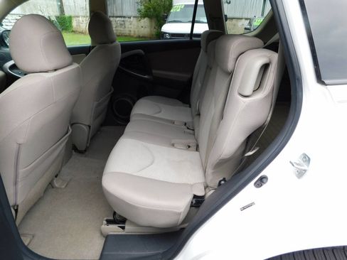 Used 2006 Toyota RAV4 4WD image 6