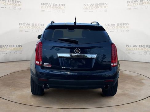 Used 2011 Cadillac SRX Luxury image 4