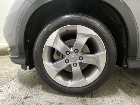Used 2021 Honda HR-V LX image 10