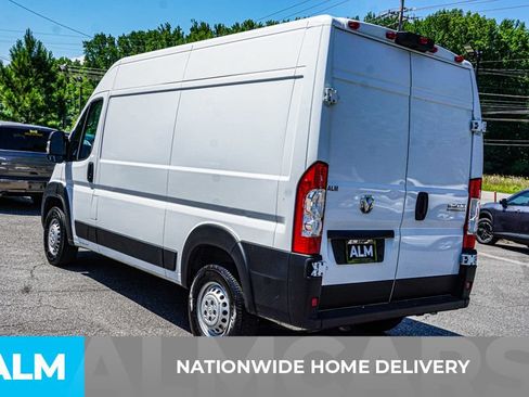 Used 2025 RAM ProMaster 2500 w/ Convenience Group FWD image 4