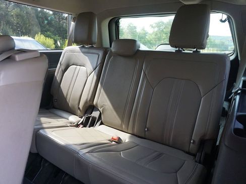 Used 2020 Ford Expedition Max Limited RWD image 15