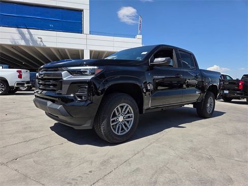 New 2026 Chevrolet Colorado LT w/ LT Convenience Package image 2