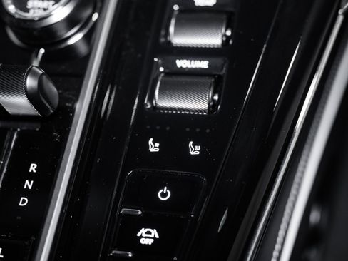 New 2026 Aston Martin V8 Vantage S image 31