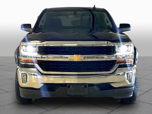 Used 2018 Chevrolet Silverado 1500 LT w/ Texas Edition image 3