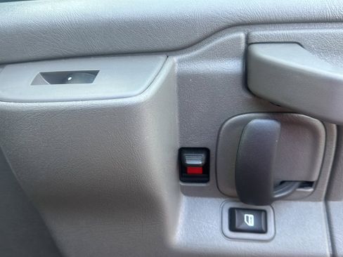 Used 2024 Chevrolet Express 2500 w/ Driver Convenience Package image 20