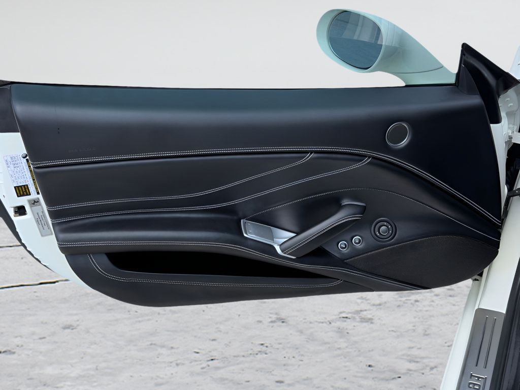 Used 2015 Ferrari California T RWD image 35