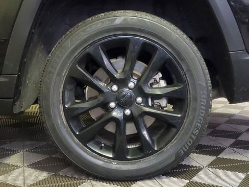 Used 2022 Jeep Grand Cherokee L Limited image 8