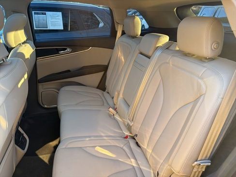 Used 2018 Lincoln MKX Select w/ Select Plus Package image 21