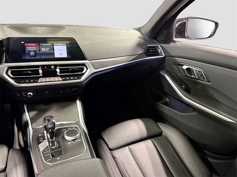 Used 2020 BMW 330i xDrive 330i xDrive w/ Driving Assistance Package image 23