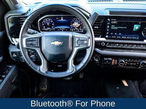 Used 2025 Chevrolet Silverado 2500 LT w/ Convenience Package image 19