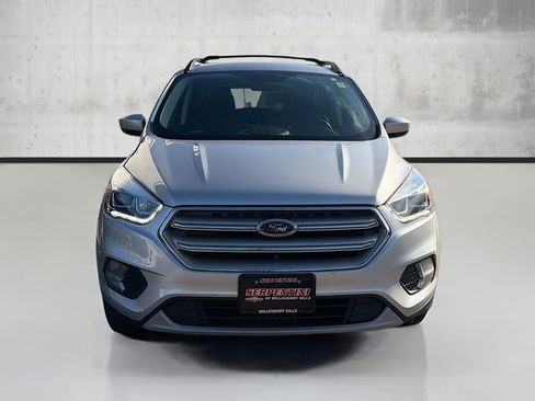 Used 2018 Ford Escape SEL image 2