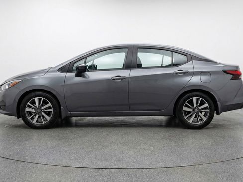 Used 2025 Nissan Versa SV FWD image 5