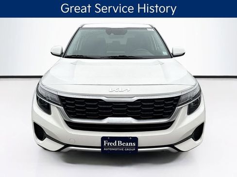 Certified 2022 Kia Seltos LX image 2