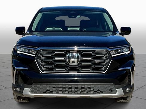 Certified 2025 Honda Pilot EX-L image 4