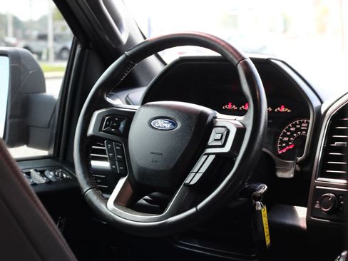 Used 2019 Ford F150 XLT w/ Equipment Group 302A Luxury AWD/4WD image 14