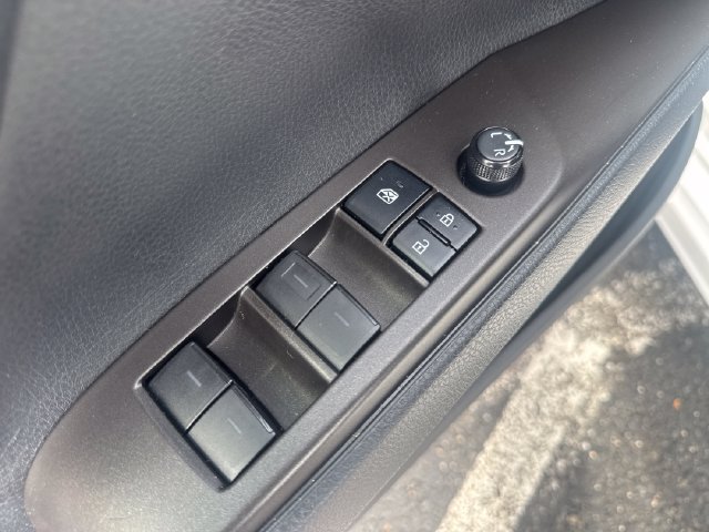 Used 2021 Toyota Camry SE FWD image 13