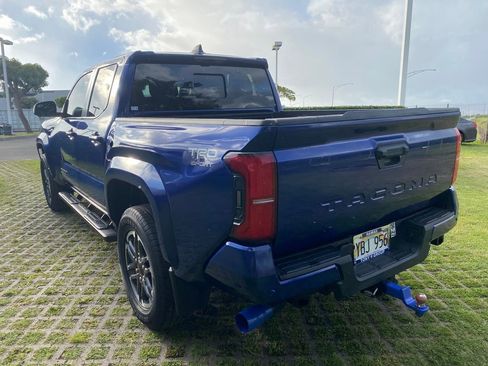Used 2024 Toyota Tacoma TRD Sport RWD image 24