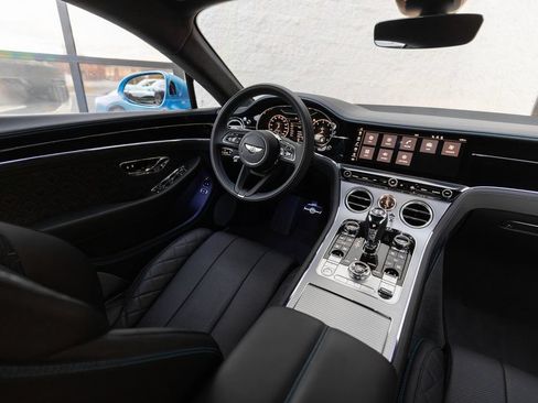 Certified 2022 Bentley Continental GT AWD/4WD image 31
