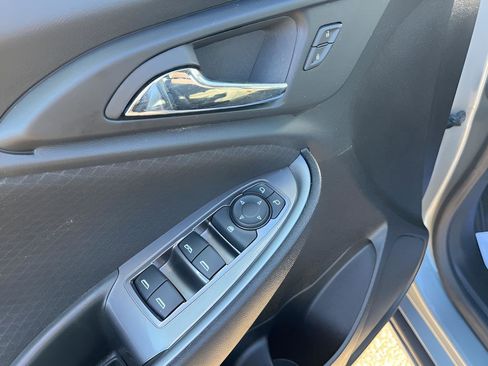 Used 2024 Chevrolet Malibu LT FWD image 22