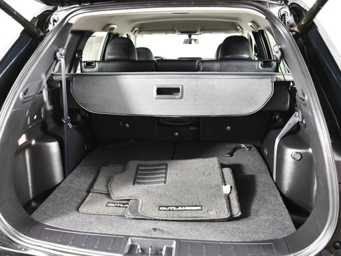 Used 2023 Mitsubishi Outlander SE AWD/4WD image 49