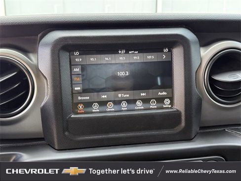 Used 2021 Jeep Wrangler Unlimited Sport image 23