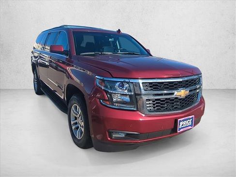 Used 2016 Chevrolet Suburban LT w/ Luxury Package image 3