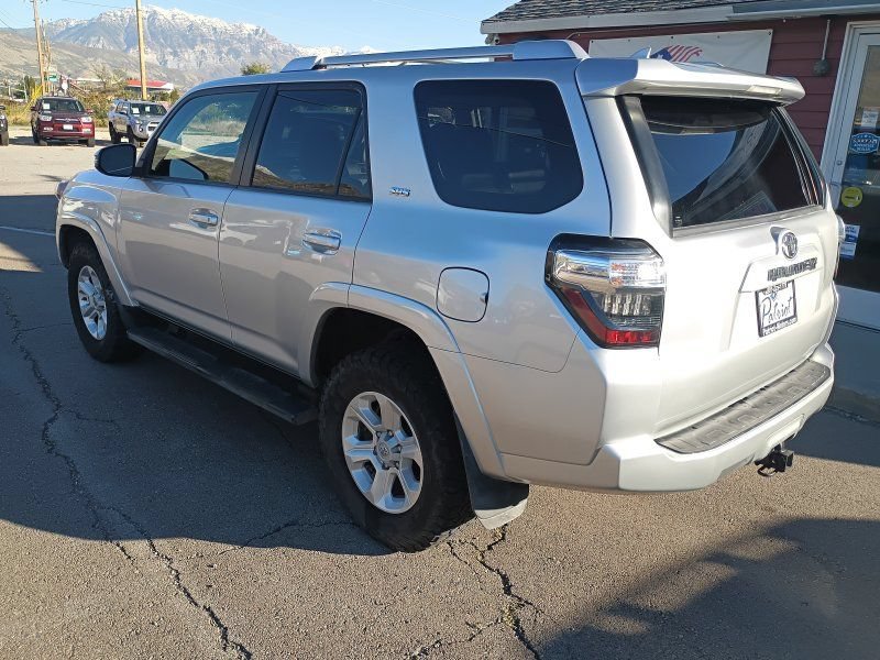 Used 2014 Toyota 4Runner SR5 Premium AWD/4WD image 3
