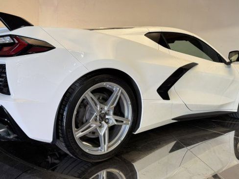 Used 2023 Chevrolet Corvette Stingray Premium Cpe w/ Z51 Performance Package image 26