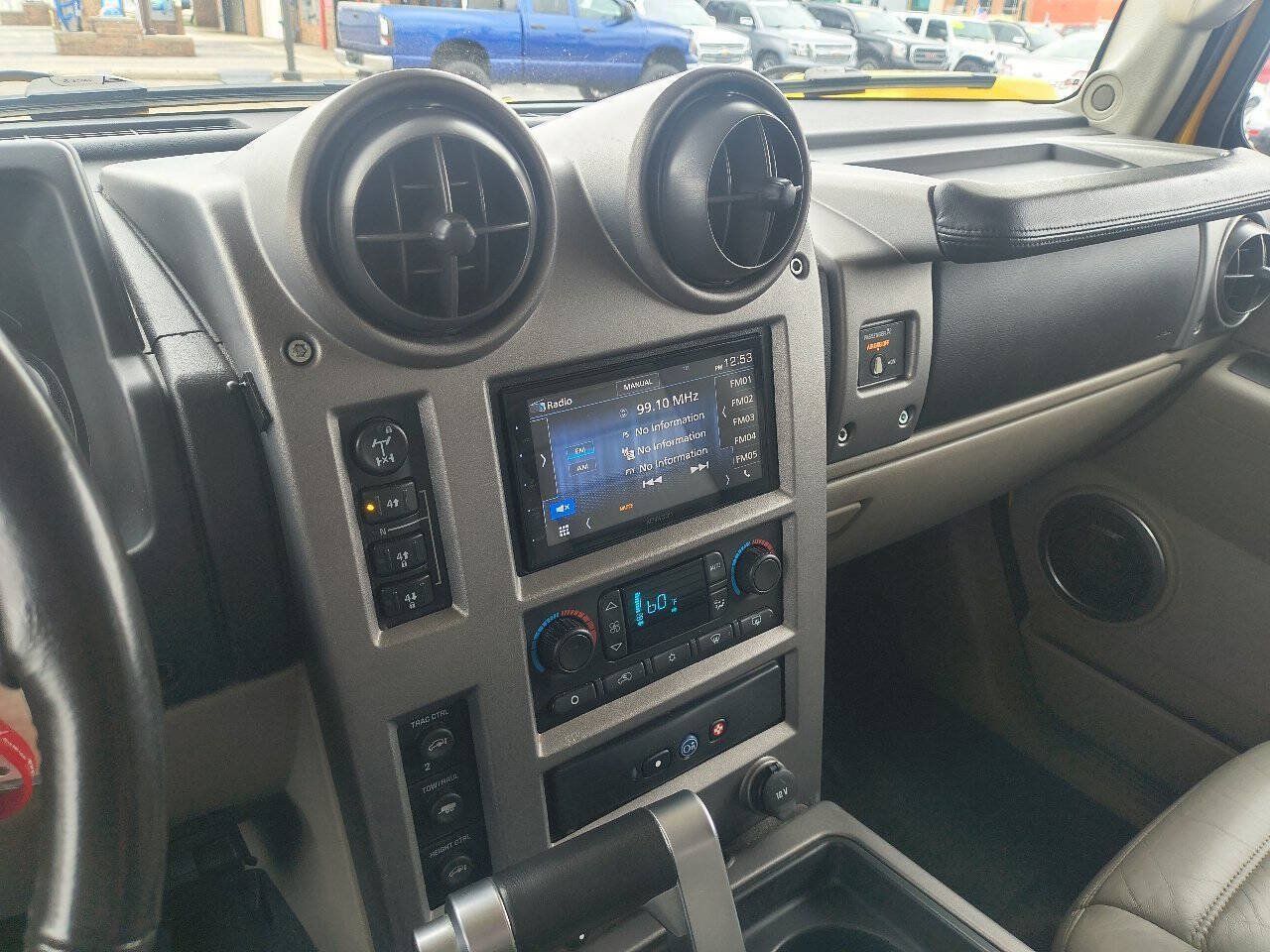 Used 2003 HUMMER H2 w/ Preferred Equipment Group AWD/4WD image 23